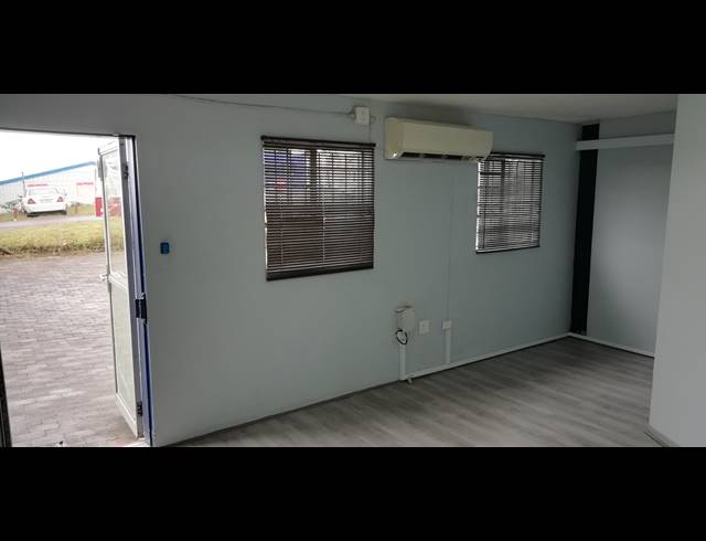 705M² WAREHOUSE TO LET IN WESTMEAD